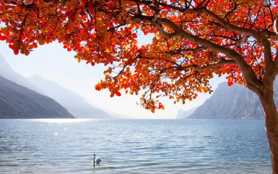 OCTOBER WEEKEND ON LAKE GARDA