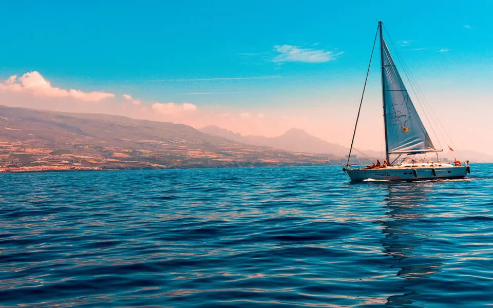 May offer on Garda Lake